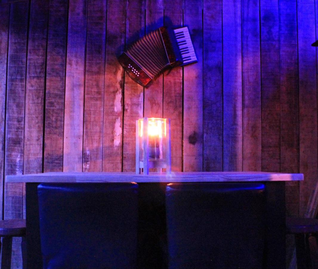 B&B Music City Wibrin Экстерьер фото